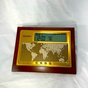VTG 1999 Seiko World Time LCD Digital clock
